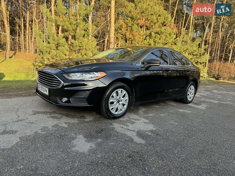 Седан Ford Fusion 2019 в Дніпрі