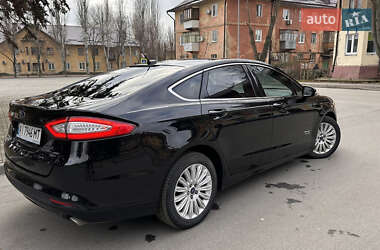 Седан Ford Fusion 2016 в 