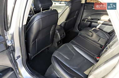 Седан Ford Fusion 2020 в 