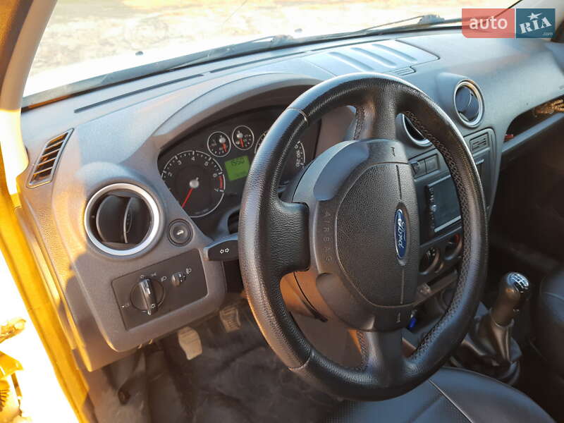 Хэтчбек Ford Fusion 2007 в Александровке