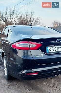 Седан Ford Fusion 2015 в Києві