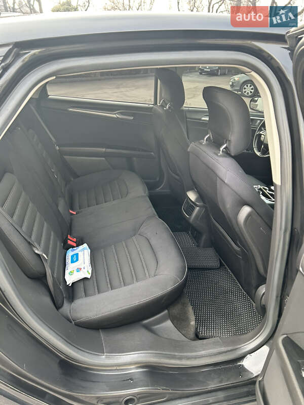 Седан Ford Fusion 2014 в Дніпрі