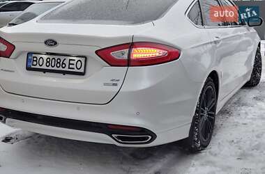 Седан Ford Fusion 2015 в 