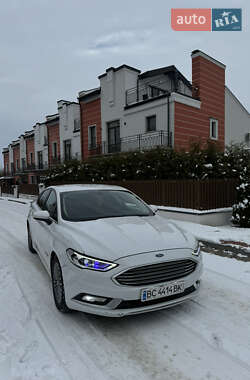 Седан Ford Fusion 2018 в Львові