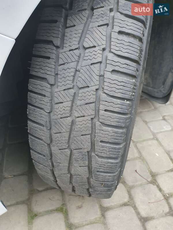 Седан Ford Fusion 2017 в Славянске