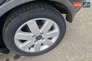 Хэтчбек Ford Fusion 2006 в 