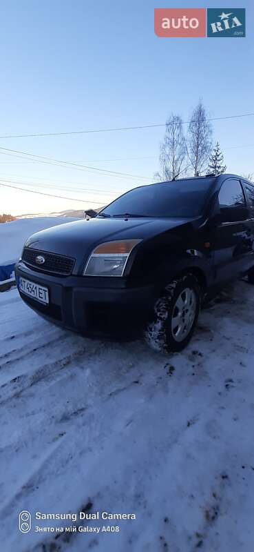 Хэтчбек Ford Fusion 2007 в 