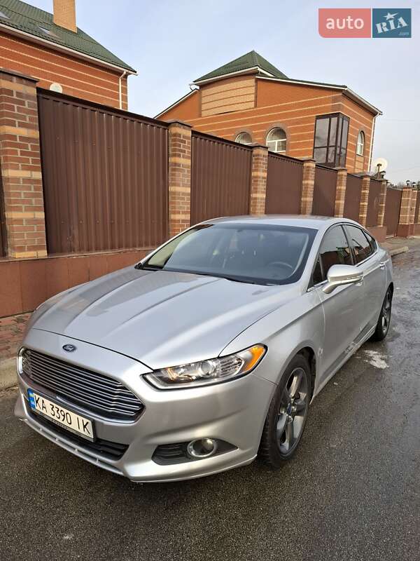 Ford Fusion 2012