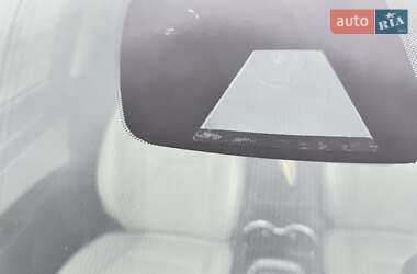 Седан Ford Fusion 2013 в 