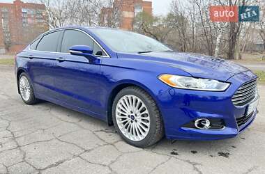 Седан Ford Fusion 2013 в 