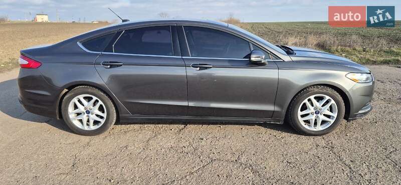 Седан Ford Fusion 2016 в Новой Дофиновке