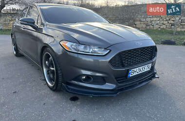 Седан Ford Fusion 2015 в Одесі