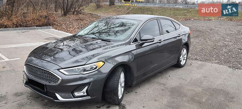 Ford Fusion 2018