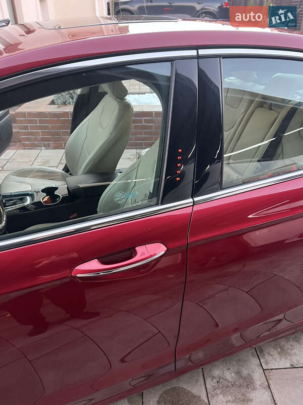 Седан Ford Fusion 2015 в Хмельницком фото 12 Седан Ford Fusion 2015 в Хмельницком