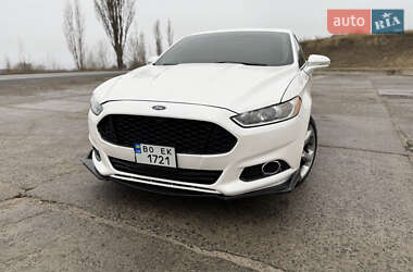 Седан Ford Fusion 2015 в Переяславі