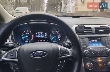 Седан Ford Fusion 2017 в Харкові