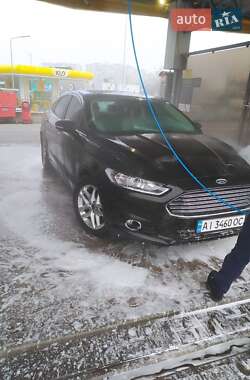 Седан Ford Fusion 2012 в 