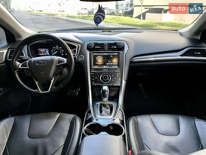 Седан Ford Fusion 2015 в Виннице