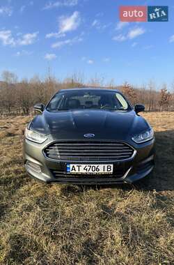 Седан Ford Fusion 2014 в 