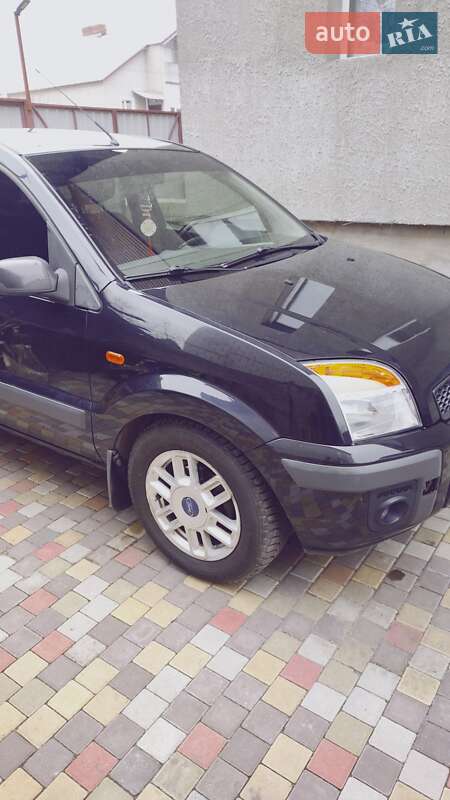 Хэтчбек Ford Fusion 2008 в Павлограде
