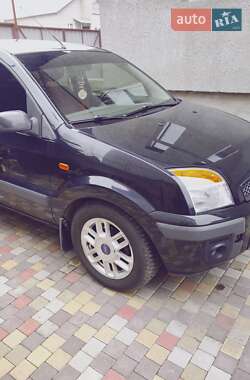 Хэтчбек Ford Fusion 2008 в 