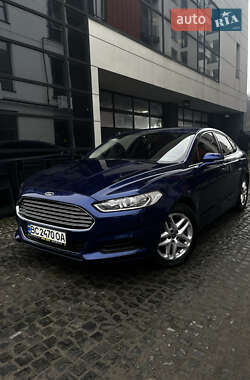 Седан Ford Fusion 2014 в Львові