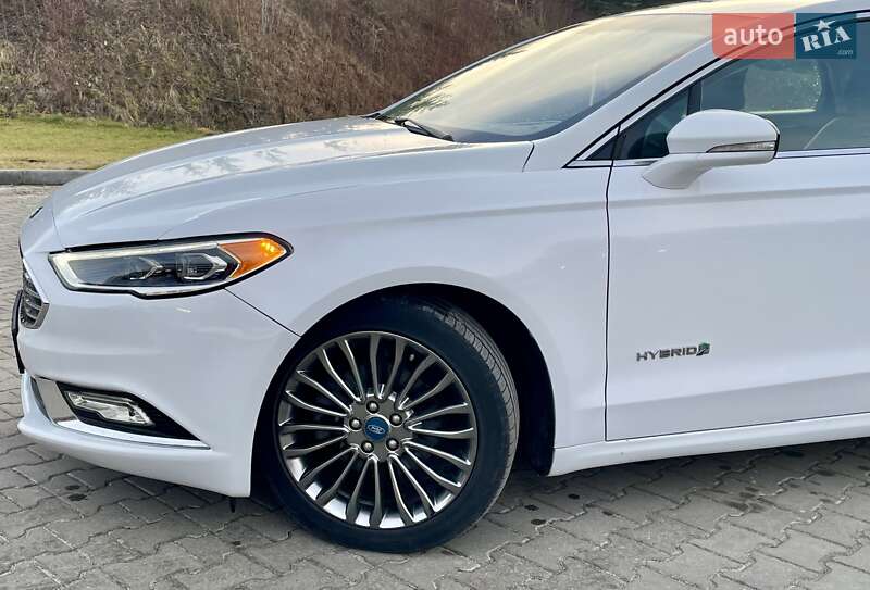 Седан Ford Fusion 2016 в Тернополе