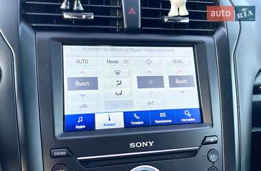 Седан Ford Fusion 2016 в 