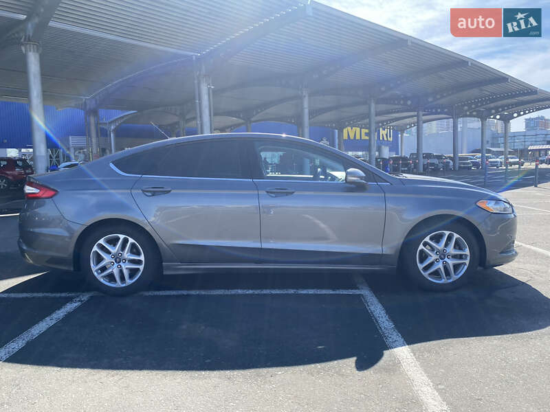 Ford Fusion 2014