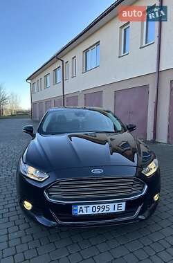 Седан Ford Fusion 2015 в 