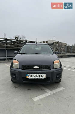 Хэтчбек Ford Fusion 2006 в Киеве