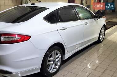Седан Ford Fusion 2014 в 