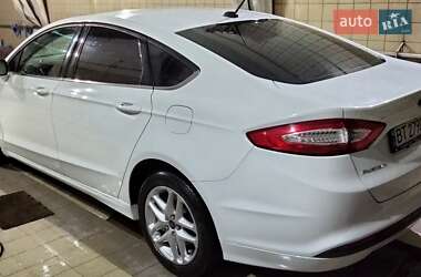 Седан Ford Fusion 2014 в 