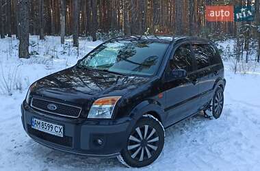 Хэтчбек Ford Fusion 2008 в Малине