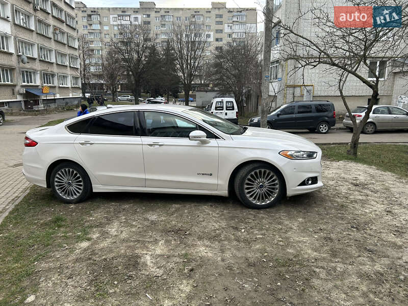 Седан Ford Fusion 2014 в Львове