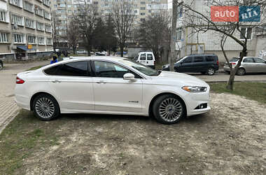 Седан Ford Fusion 2014 в 