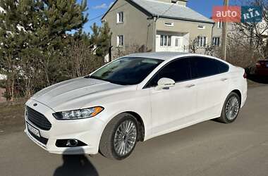 Седан Ford Fusion 2016 в Львові