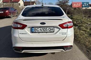 Седан Ford Fusion 2016 в Львове