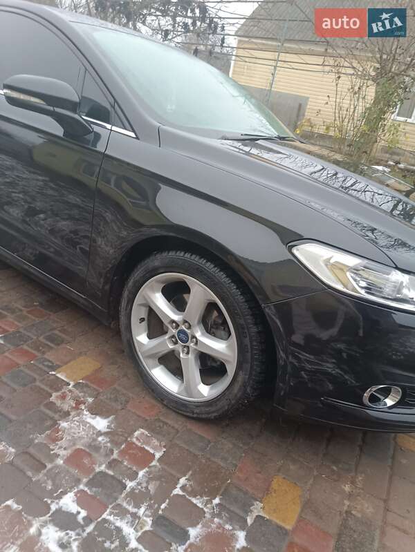 Ford Fusion 2015