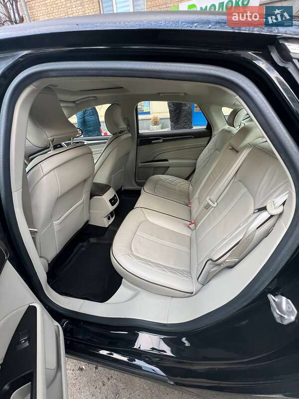 Седан Ford Fusion 2016 в Киеве