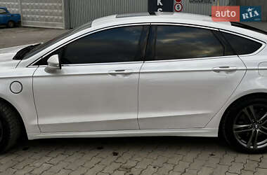 Седан Ford Fusion 2020 в 