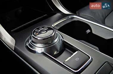 Седан Ford Fusion 2017 в 