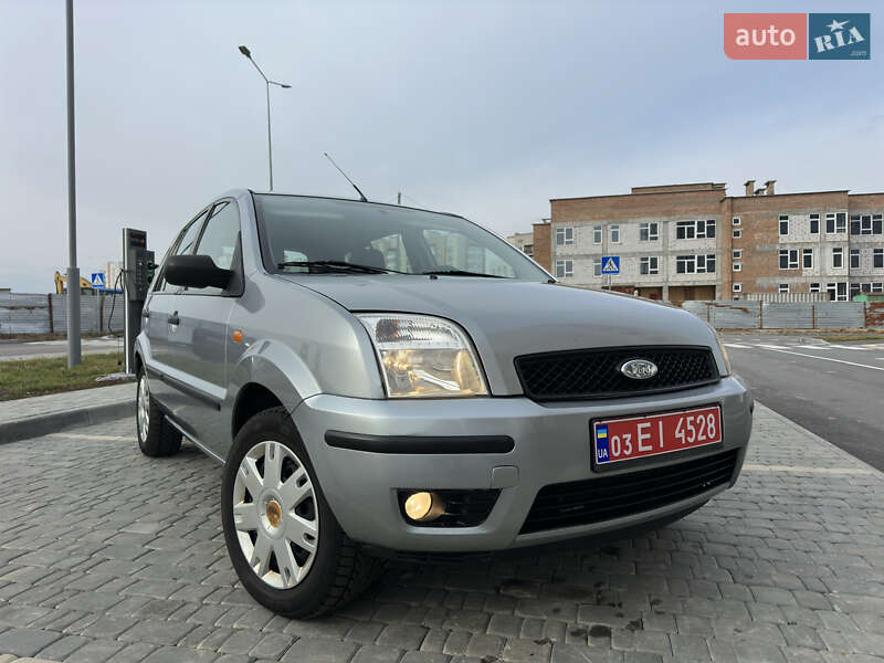 Хетчбек Ford Fusion 2005 в Вінниці