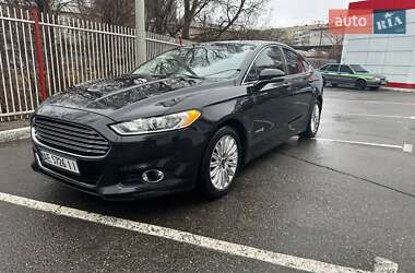 Седан Ford Fusion 2013 в 