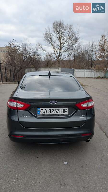 Седан Ford Fusion 2015 в Киеве