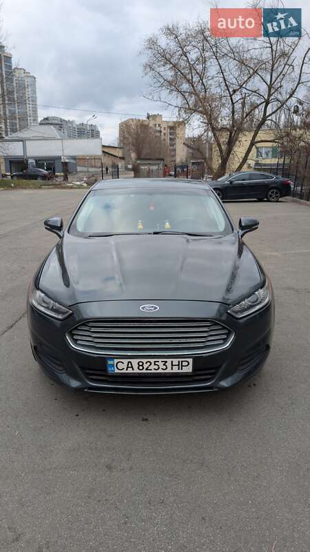 Седан Ford Fusion 2015 в Киеве