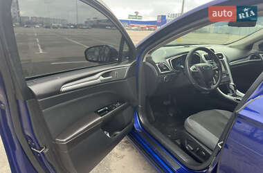 Седан Ford Fusion 2014 в 