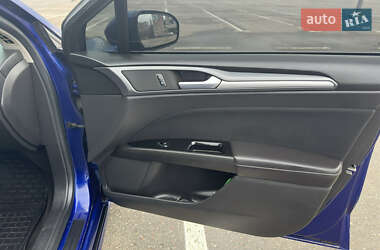 Седан Ford Fusion 2014 в 