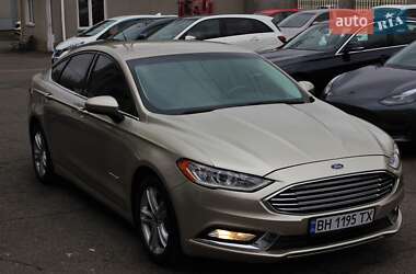 Седан Ford Fusion 2017 в 