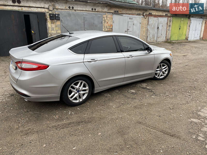 Седан Ford Fusion 2013 в Киеве